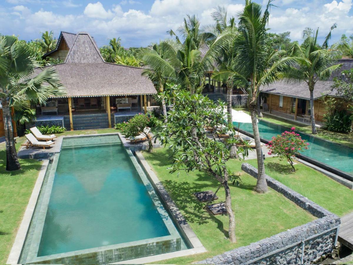 Mannao Estate By Villa Finder เกอโรโบกัน ภายนอก รูปภาพ