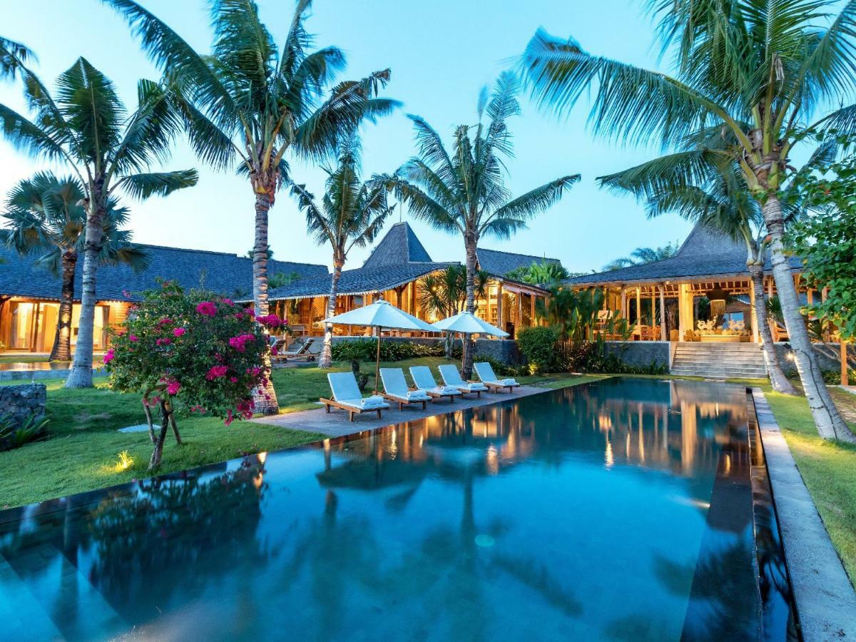 Mannao Estate By Villa Finder เกอโรโบกัน ภายนอก รูปภาพ
