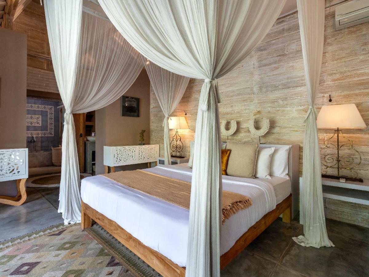 Mannao Estate By Villa Finder เกอโรโบกัน ภายนอก รูปภาพ